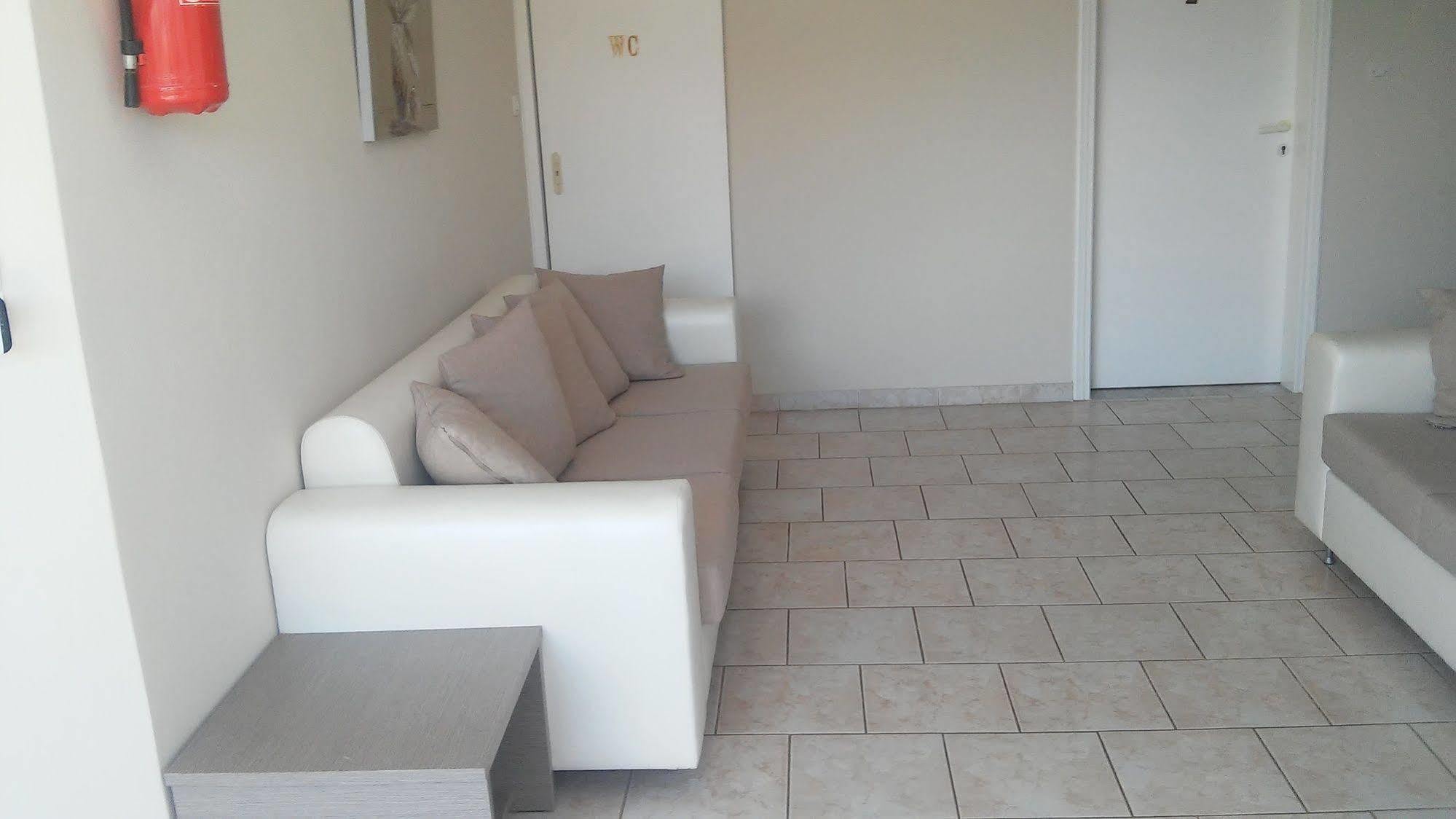 Dimitra Apartments Gouves Eksteriør billede