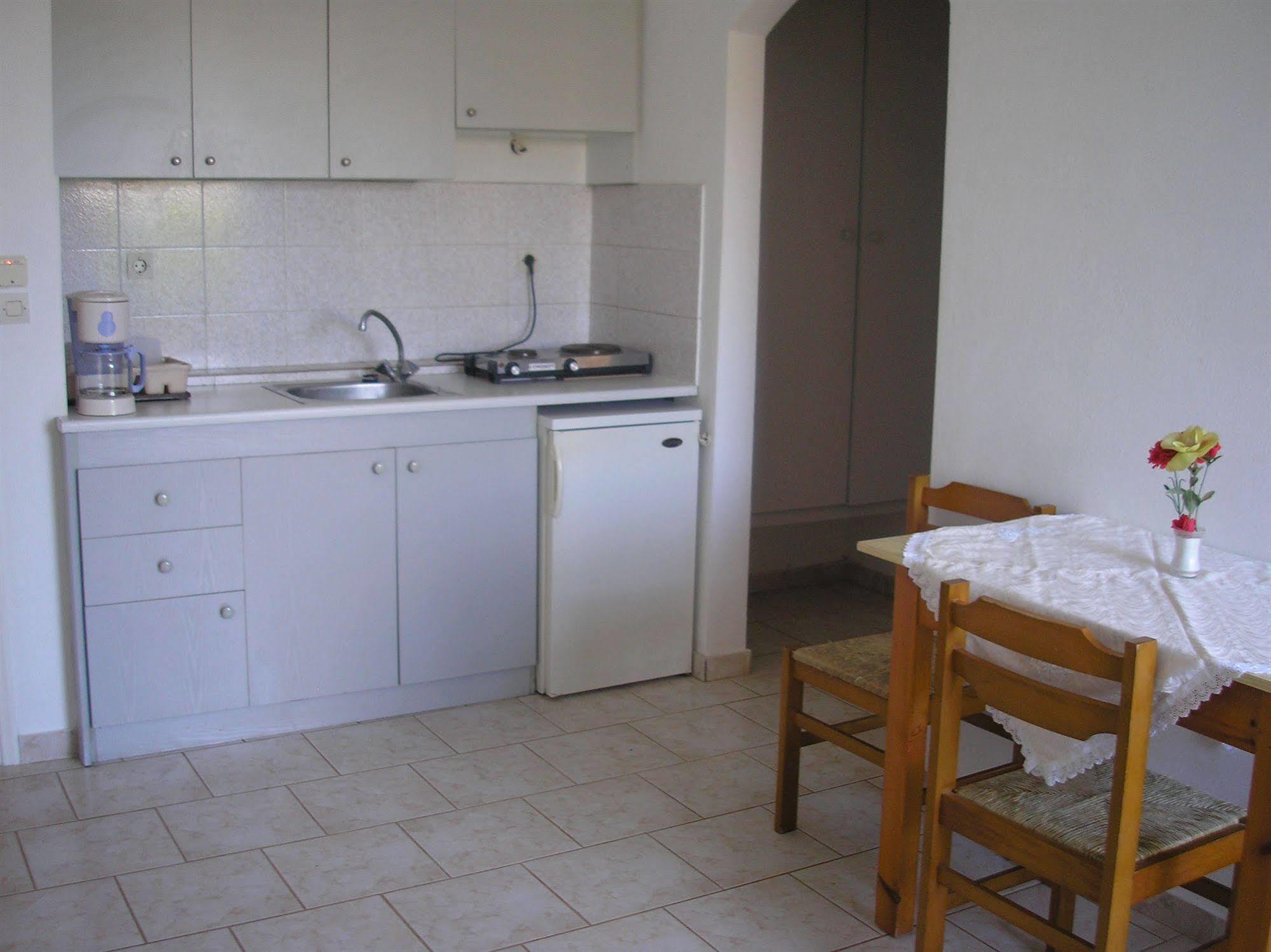 Dimitra Apartments Gouves Eksteriør billede